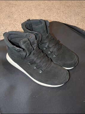 Merrell Ashford Classic Chukka boots